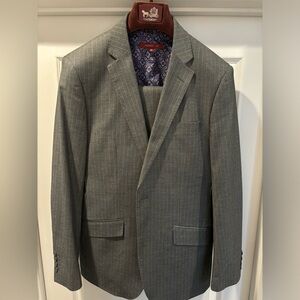 Mid-gray Pinstripe 3-piece Suit - 38R